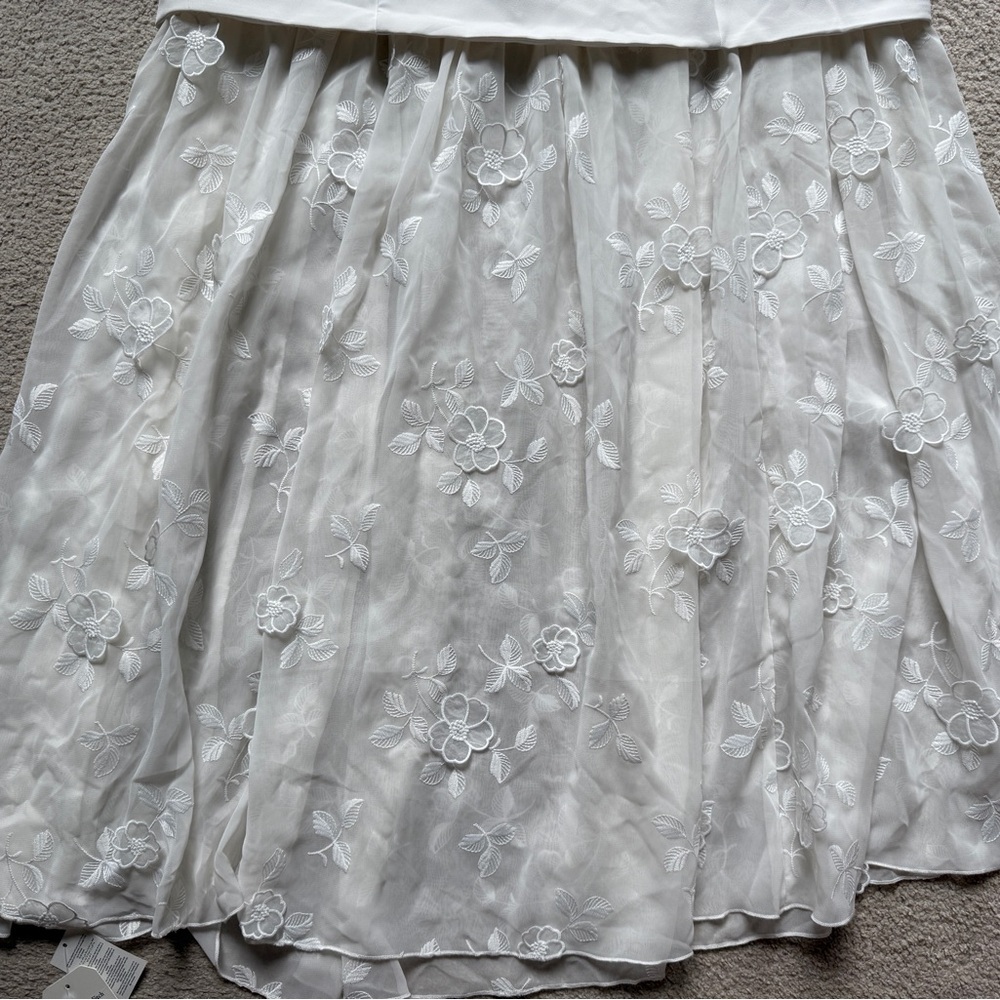 Abercrombie & Fitch Cream Floral Embroidered Maxi Dress - Picture 15 of 16